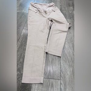 🤰H&M Maternity Pants - Low Rise Waist - Beige Stretch - Size M 🤰